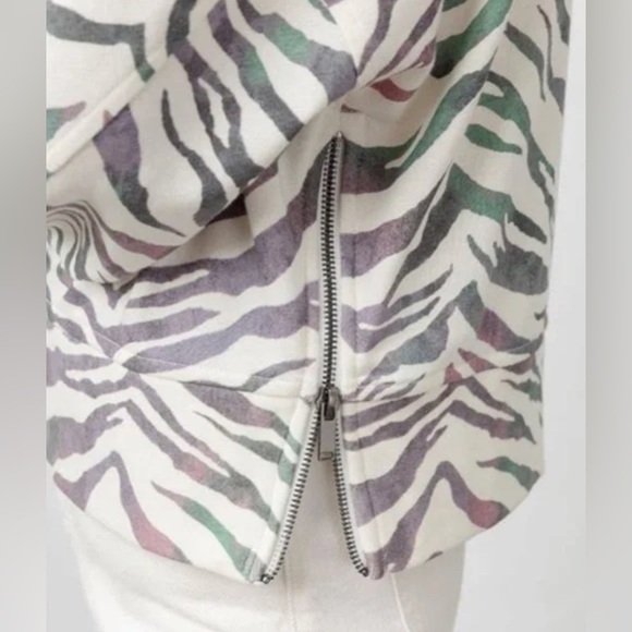 Rails Marlo Tiger Stripe Print Sweatshirt in Ivory Gradient - Size M - Picture 3 of 3